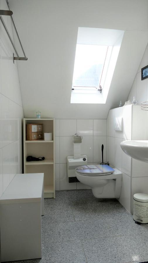 Helles Ferienhaus Im Landhausstil Fuer Bis Zu 10 Personen Frielendorf Εξωτερικό φωτογραφία