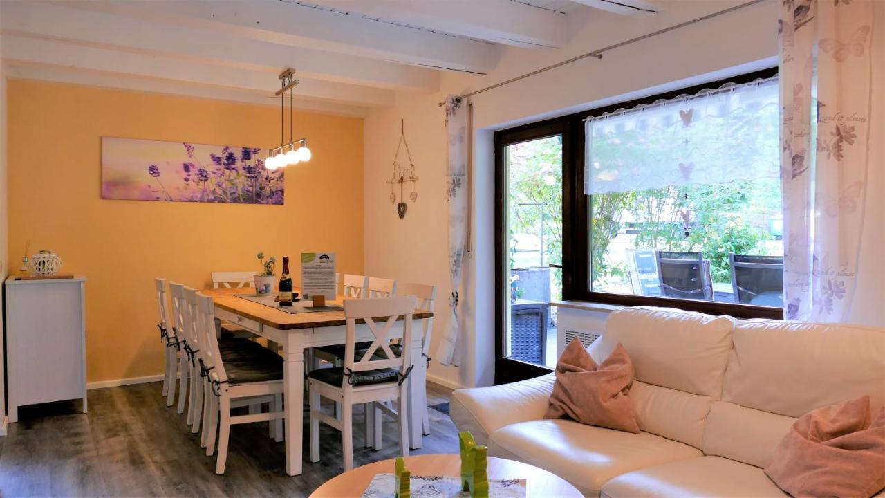 Helles Ferienhaus Im Landhausstil Fuer Bis Zu 10 Personen Frielendorf Εξωτερικό φωτογραφία