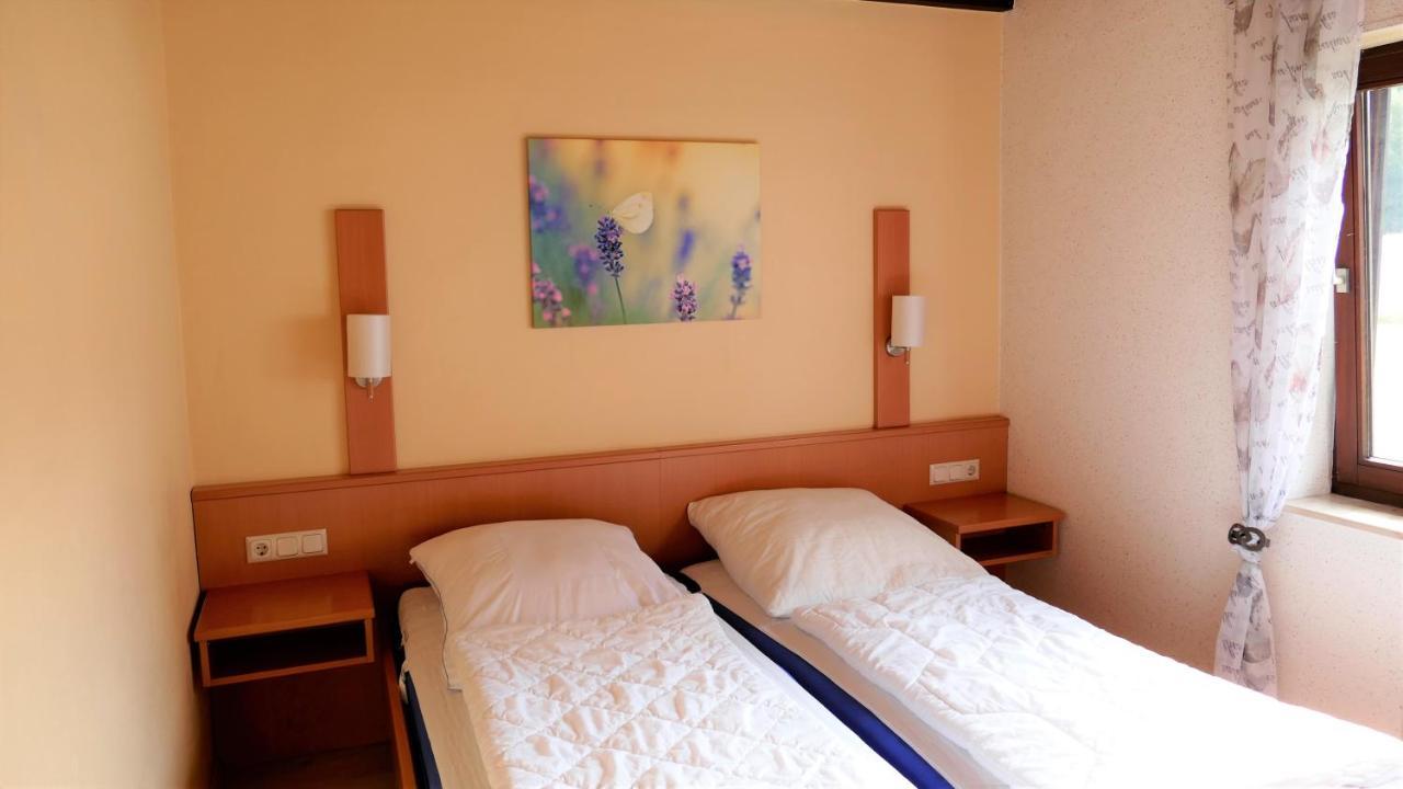 Helles Ferienhaus Im Landhausstil Fuer Bis Zu 10 Personen Frielendorf Εξωτερικό φωτογραφία